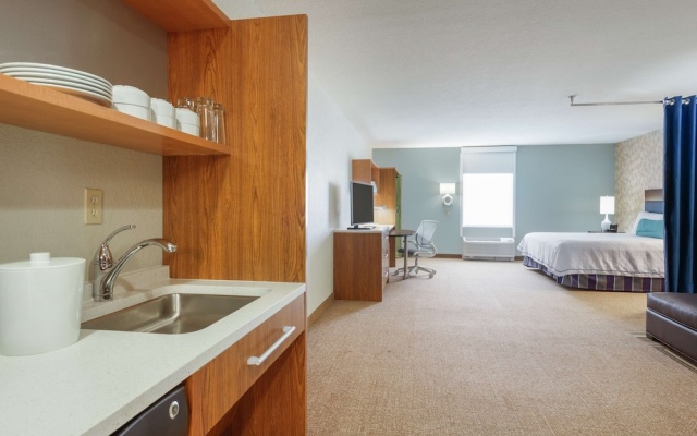 Mobility/Hearing Accessible with Roll-in Shower Double Studio