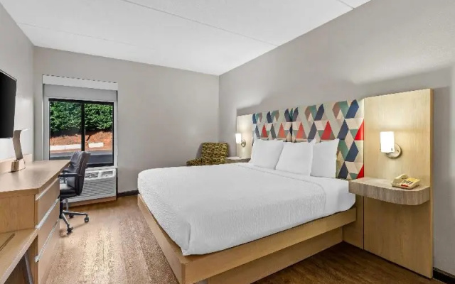 Standard Triple room