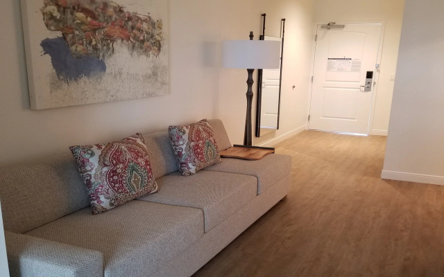 Suite with balcony