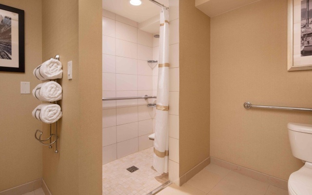 1 Bedroom Double Family Suite with balcony
