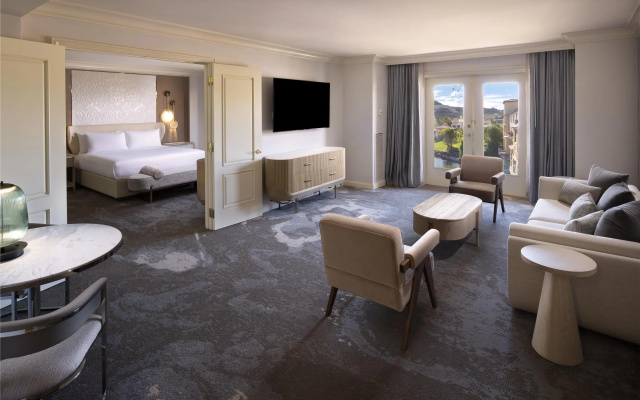 Deluxe Double Suite