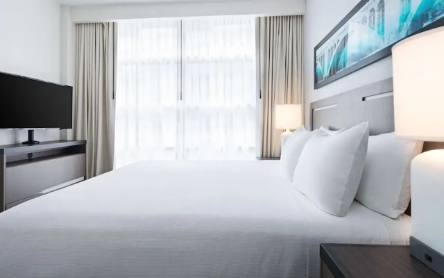 Connecting Suite