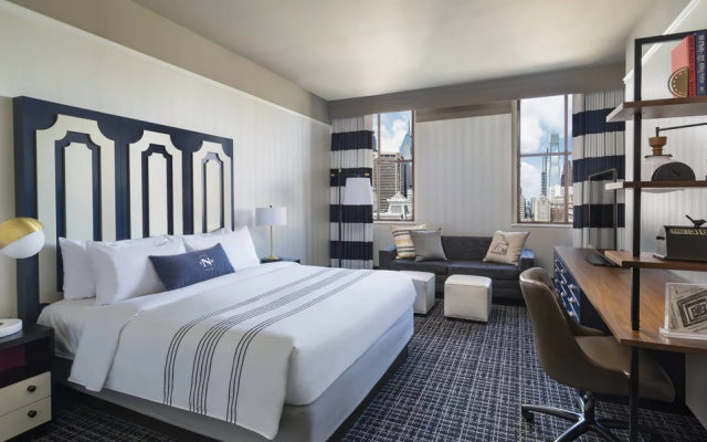 Standard room with city view