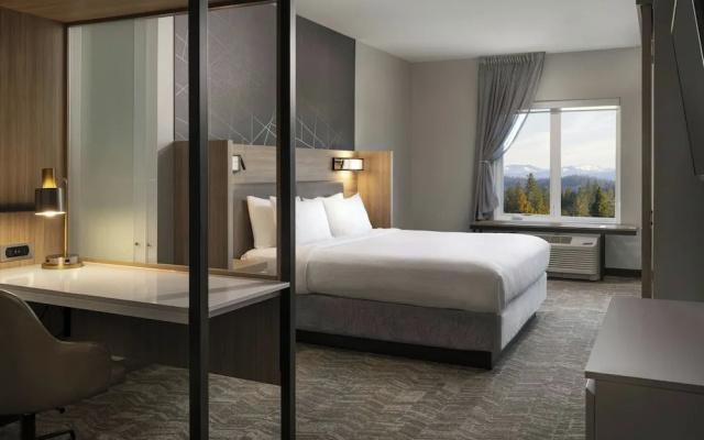 Double Suite with mountain view