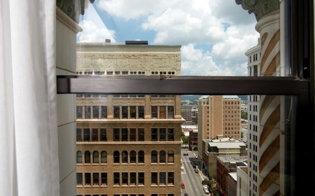 1 Bedroom Junior Suite with city view