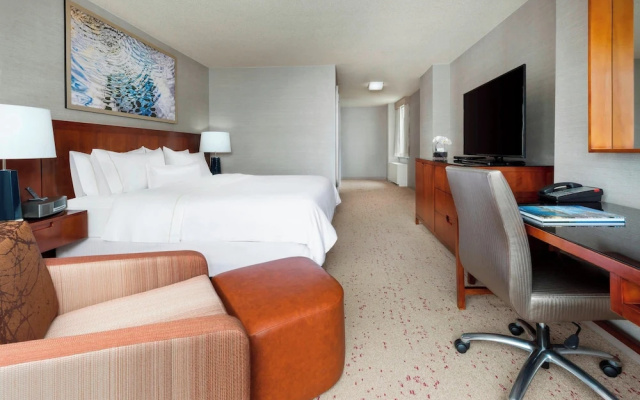 Deluxe Double room with city view