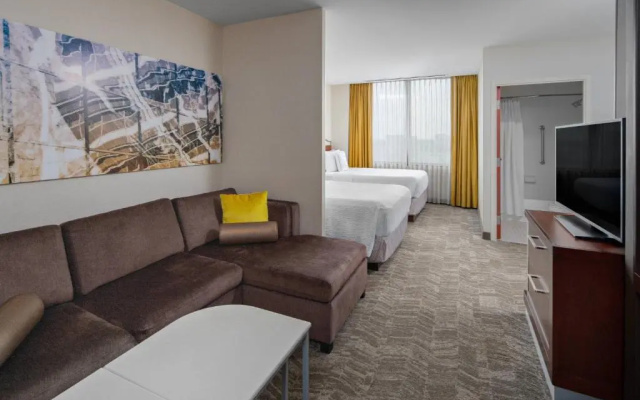 Twin Suite with trundle bed