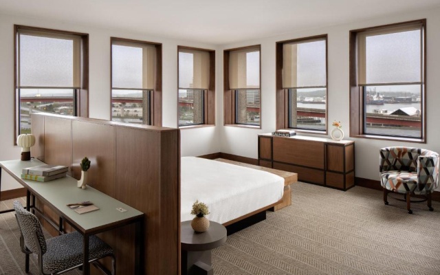 Standard room with water view