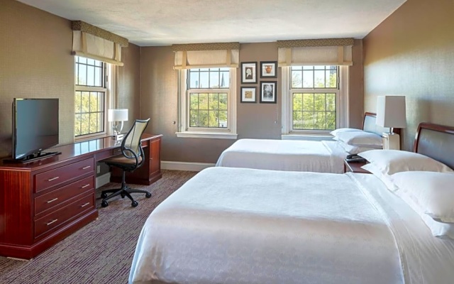 1 Bedroom Quadruple Suite