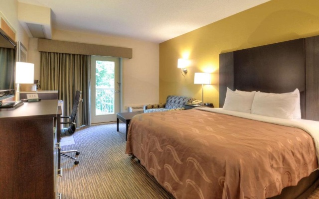 Suite with river view