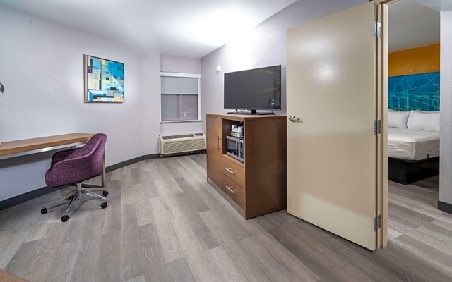 1 Bedroom Quadruple Suite