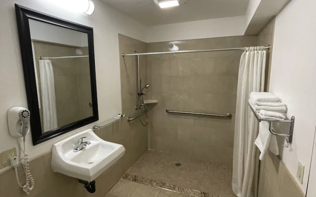 Comfort room