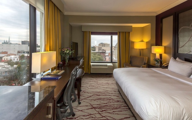 Corner Double room with city view