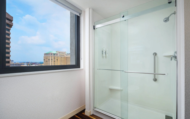 Premium room