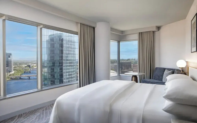 Grand room