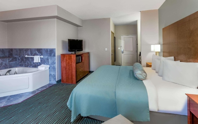 Deluxe Double Suite
