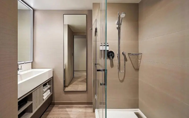 2 Bedrooms Double Suite