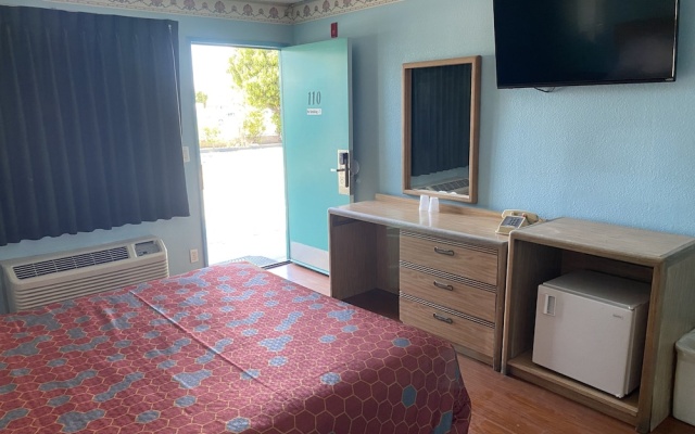 Economy room
