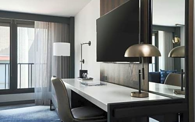 Deluxe Family room