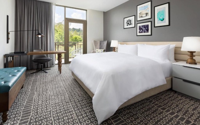 Standard room with balcony