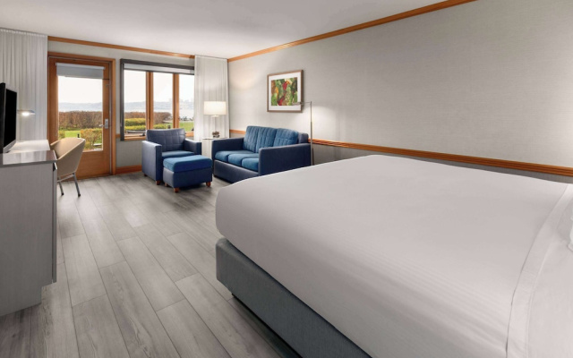Standard Double room with water view
