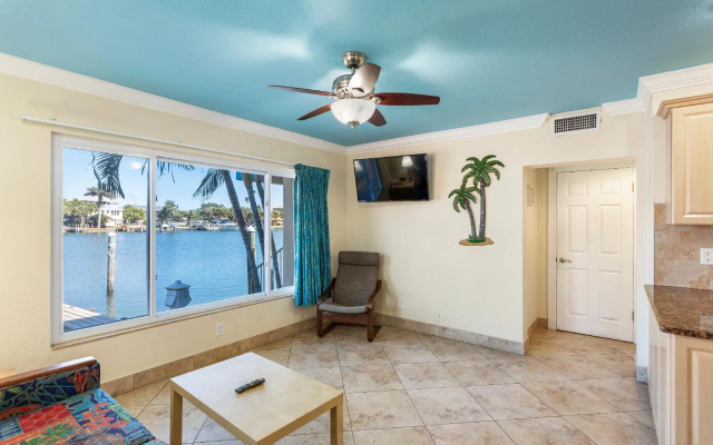1 Bedroom Deluxe Double Suite