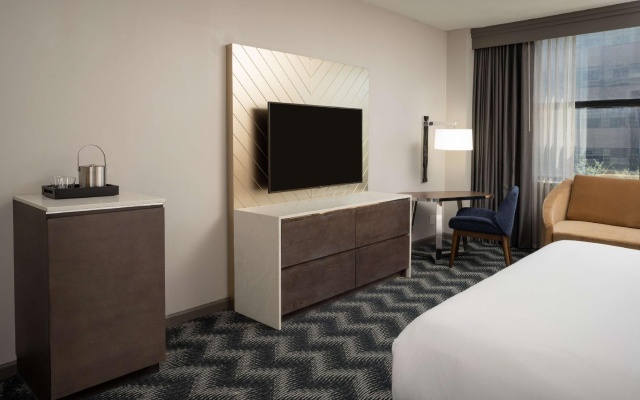 Presidential Accessible Double Suite