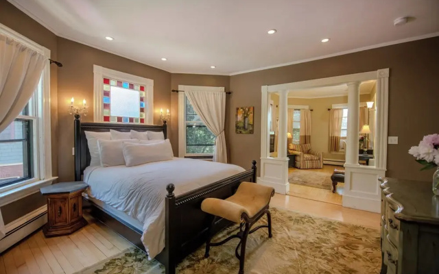 Grand room