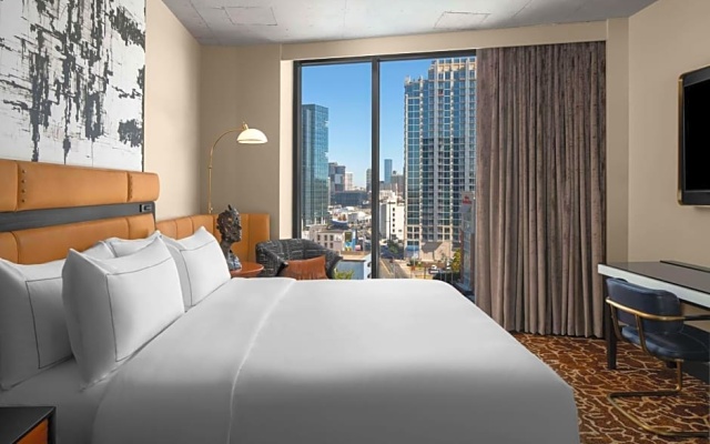 Hearing Accessible Double room with city view