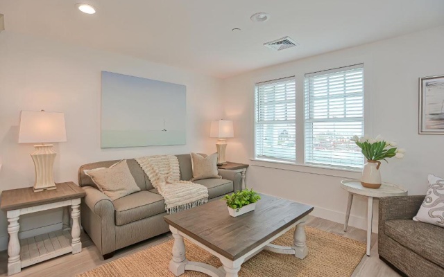 Apartment with sea view