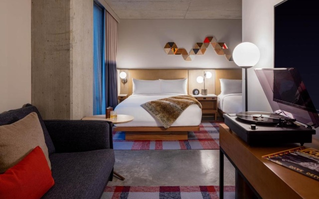 Quadruple Studio Two Queen Beds