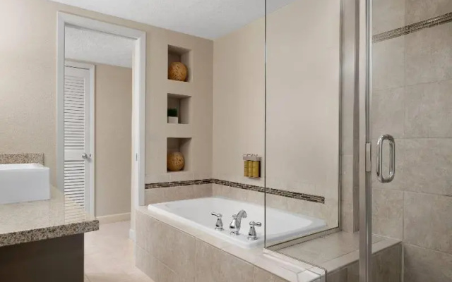Luxury Suite