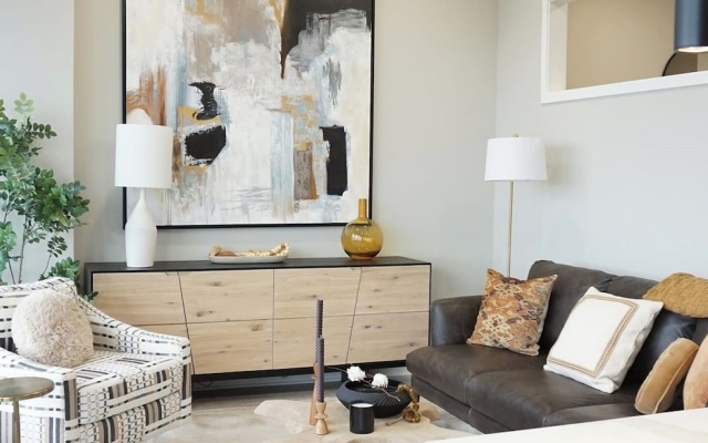 2 Bedrooms Apartment