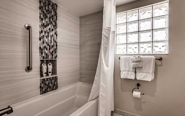 1 Bedroom Double Suite with pool view