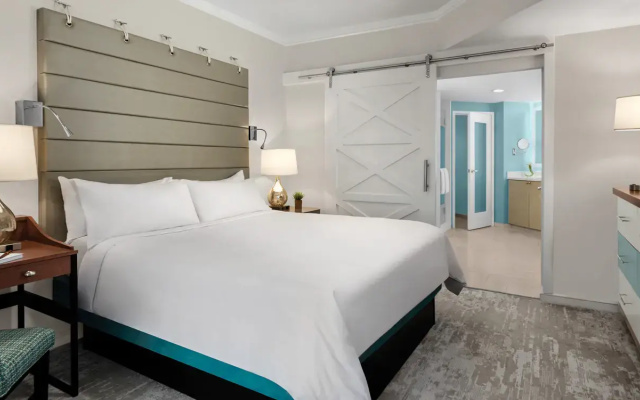 2 Bedrooms Villa