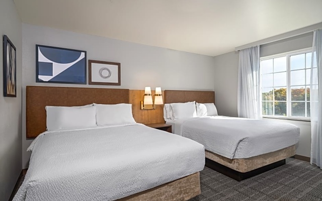 2 Bedrooms Sextuple Suite