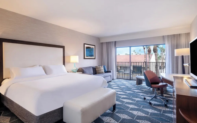 Standard Double room with balcony and with courtyard view