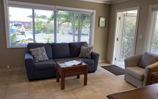 1 Bedroom Deluxe Double Suite