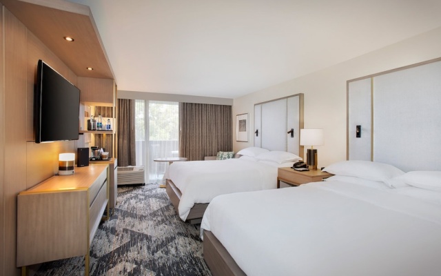 Deluxe Quadruple room with balcony