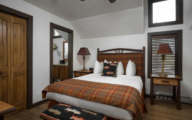 Economy room