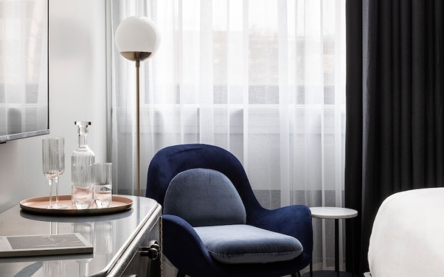 Deluxe Double room with city view
