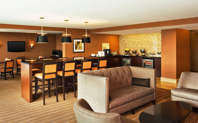 1 Bedroom Double Club Suite