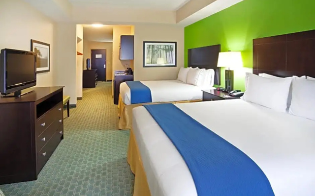 Executive Quadruple Suite