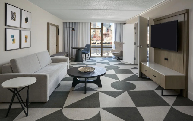 1 Bedroom Suite with city view