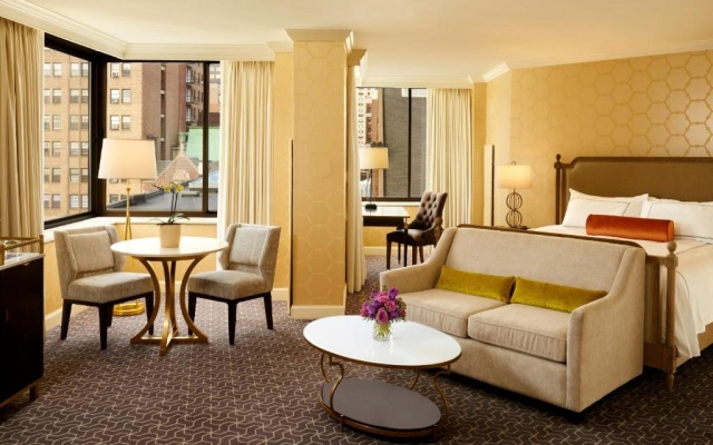Standard room with city view