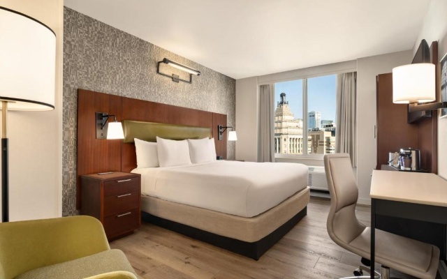 Double room with city view