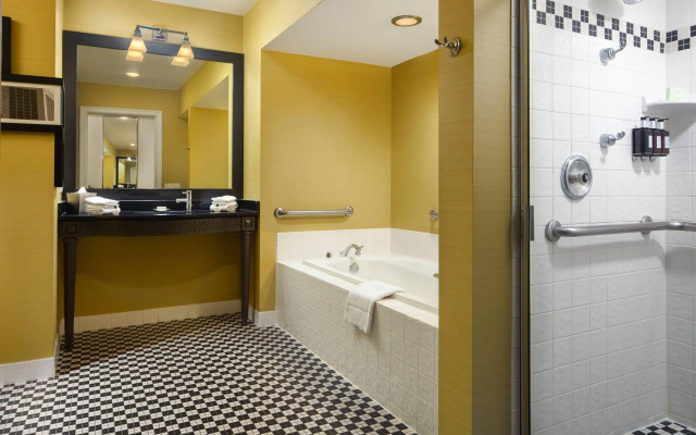 Double Suite