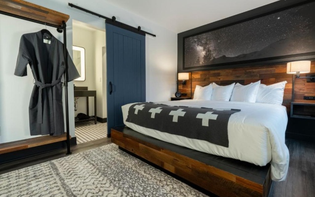 Deluxe Quadruple room