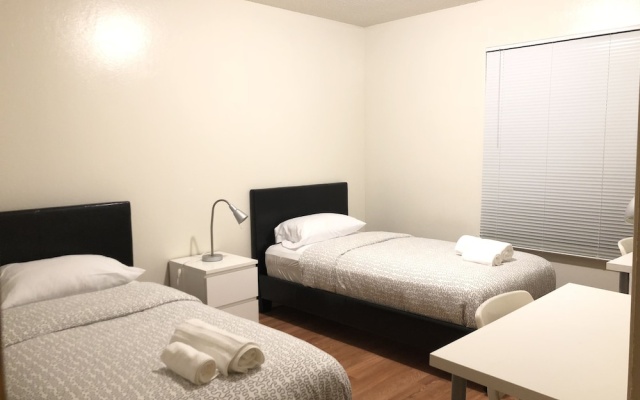 2 Bedrooms Apartment with balcony
