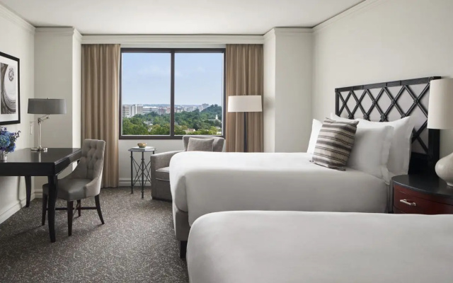 Premier room